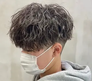 ショート ⭐️メンズ特化⭐️ パーマ　カラーのヘアスタイル