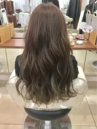 ロング カラー 東梅田エリアカラー ヘアセットNo. 1のヘアスタイル