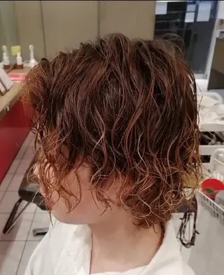 ショート パーマ D/i所属・4店舗フリーランスⅠ Y/no〈夜のスパ〉のヘアスタイル