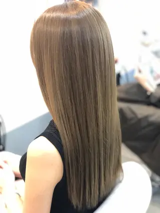 セミロング カラー 縮毛矯正・髪質改善 人気No1🩶北島のヘアスタイル