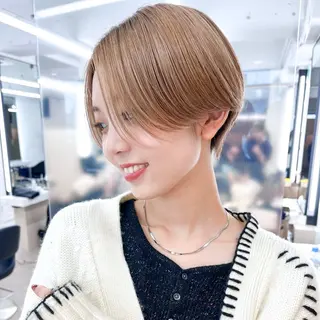 ショート カラー ⭐️顔周りのこだわり 可愛くします⭐️岡安のヘアスタイル