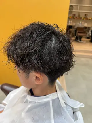 パーマ ウォーレントリコミ ニューヨーク所属・メンズ特化 北爪 龍一のヘアスタイル
