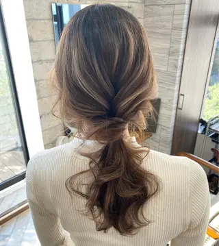 ロング カラー パーマ ヘアアレンジ メンズ キッズ ネイル マツエク・マツパ ハイライト、レイヤー カット/西梅田/中西のヘアスタイル