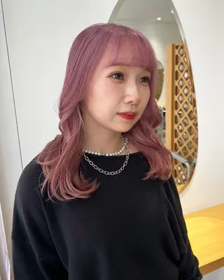 ミディアム カラー 垢抜けハイトーン×ブ ロウリストAZUKIのヘアスタイル