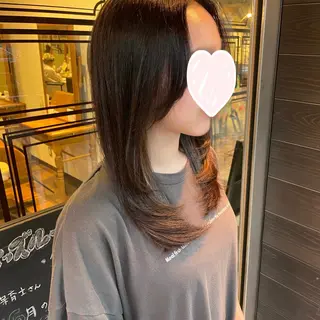 セミロング おくだ　りお /ハイトーンカラーのヘアスタイル