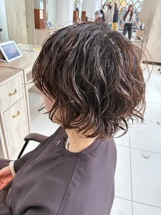 ショート パーマ ニシムラ ユカリのヘアスタイル