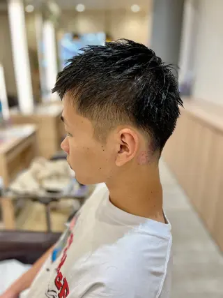 メンズ 牛尾 丈のヘアスタイル