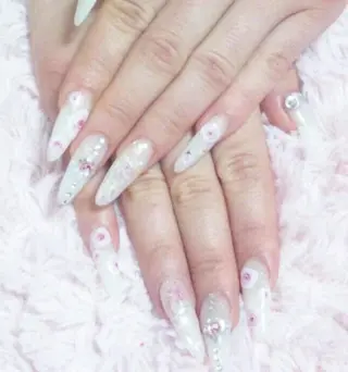 ネイル 近藤 美春のネイルデザイン