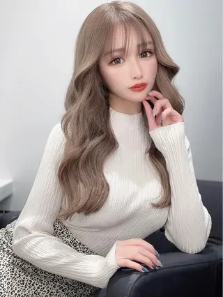 ロング ヘアサロンelyts 表参道店のヘアスタイル