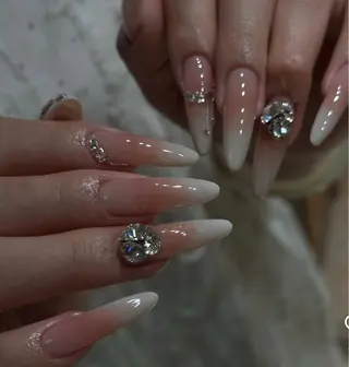 ネイル Ryu Nail Studio所属・Ryu Nail 新大久保のネイルデザイン