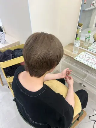 カラー ルナ/レイヤー /暖色/メンズカットのヘアスタイル