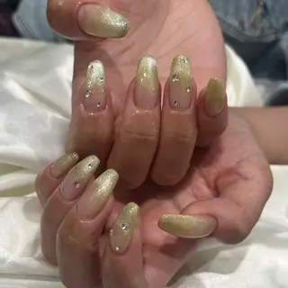 m.slash bonheur所属・遠藤 未樹のネイルデザイン