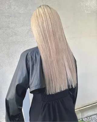 ロング カラー ヘアアレンジ ツガミ リナのヘアスタイル