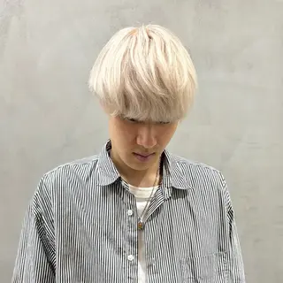 カラー メンズ オカベ ショウマのヘアスタイル