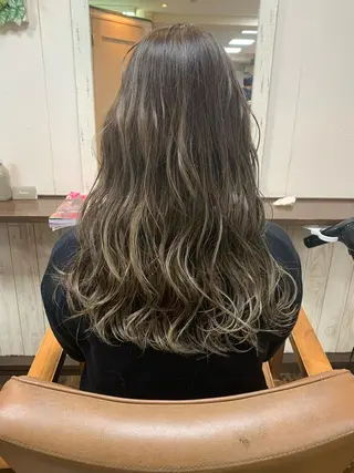 セミロング カラー est hair Ameri 松戸西口店所属・est  店長 ✂︎高橋✂︎のヘアスタイル