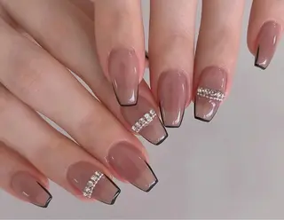 ネイル クイーンズネイル銀座所属・Queeens nailのネイルデザイン