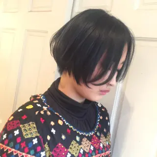 ショート カラー ホワイト&レイヤーカ ットエクステ長畠俊輔のヘアスタイル