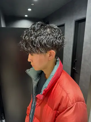 ショート カラー パーマ ヘアアレンジ メンズ スパイキー/フェザー /波巻き/かいとのヘアスタイル