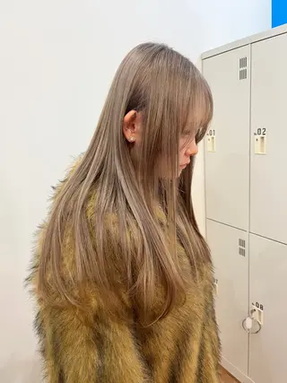 ロング FENICE on the beach所属・タニ ヒナタのヘアスタイル