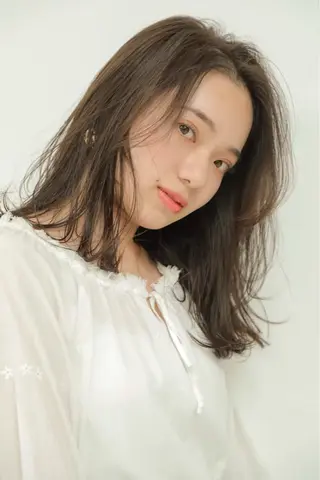 セミロング 野村 朋生のヘアスタイル
