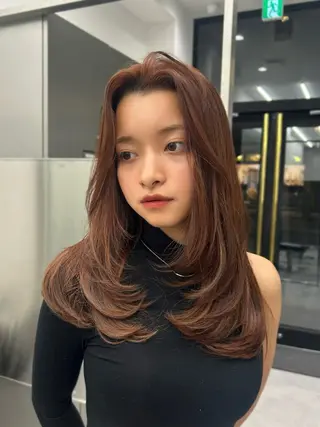 ロング 大人レイヤー/艶髪 🇺🇸TOMONAのヘアスタイル