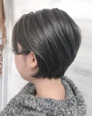 ショート カラー BOX mico.のヘアスタイル