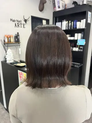ミディアム 友滝 真菜美のヘアスタイル