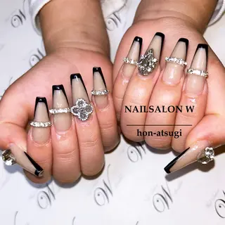 セミロング ネイルサロン ダブルのネイルデザイン