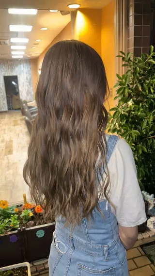 ロング カラー ブリーチカラー🎀 Himariのヘアスタイル