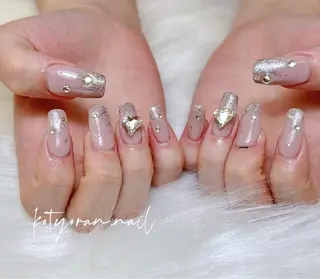 ネイル Mona【パラジェル ・長さ出し専門店】のネイルデザイン