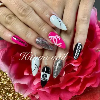 ネイル 大澤 瞳のネイルデザイン