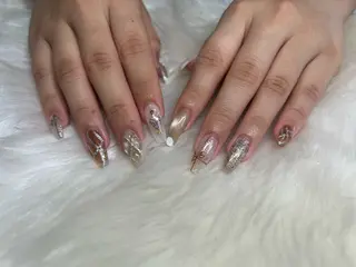 ネイル Rich to半田店所属・榊原 千莉のネイルデザイン