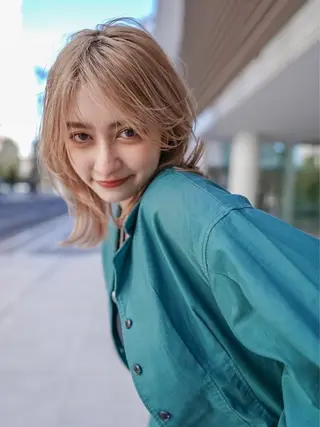 セミロング カラー MISAKI🪐 縮毛矯正のヘアスタイル