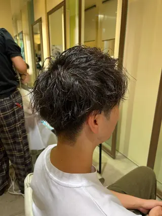 ショート パーマ メンズ 北川 寛之のヘアスタイル