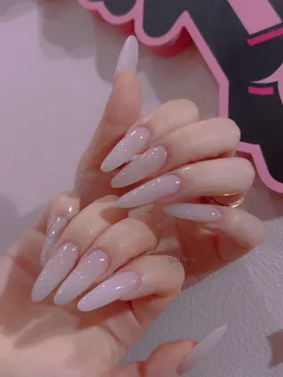 ネイル Dark Honey Kikiのネイルデザイン