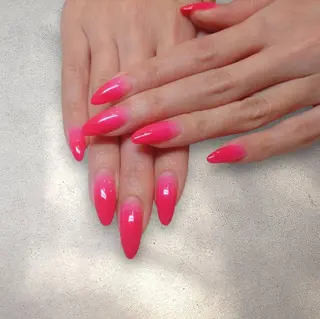 ネイル nail  -es-のネイルデザイン