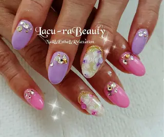 ネイル 小顔と腸の専門店 ラクーラビューティのエステ・リラクイメージ