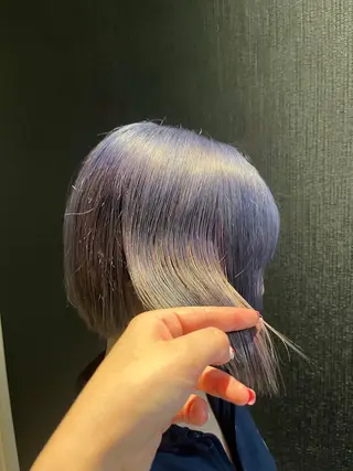 カラー ストレート/多幸感 /フェミニン/鏡のヘアスタイル