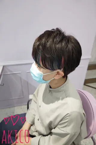 ショート カラー LUXBE GALLERY なんば駅前店所属・ラックスビーギャラリ ー AKICOのヘアスタイル