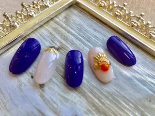 ネイル 【尾下】 ロイヤル•セラピストのネイルデザイン