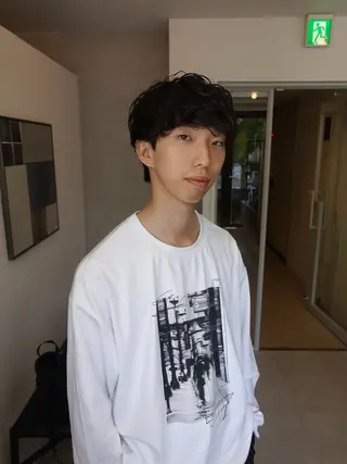 ショート パーマ unfeigned02所属・おーした /カットモデル伏見栄のヘアスタイル