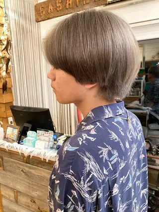 ショート 青山 airaのヘアスタイル