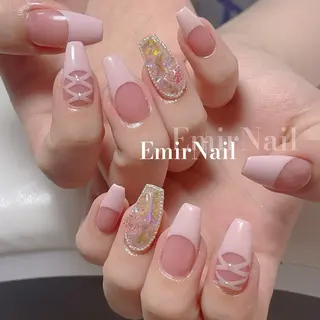 ネイル Emir Nailのネイルデザイン