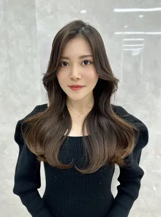 ロング 森田 真由香のヘアスタイル