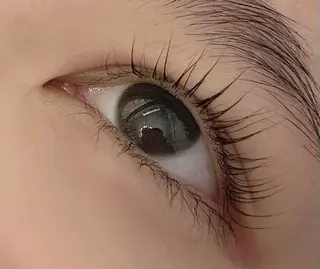 マツエク・マツパ SPINEL Sawaのヘアスタイル