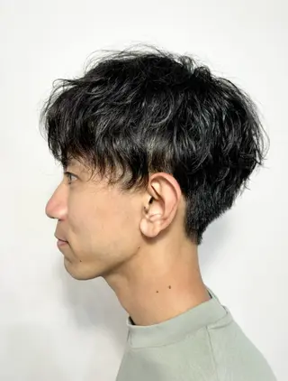 パーマ メンズ MEN’S BEAUTY CAFÉ × Vingt-cinq所属・オンリーケア バイヴァンサンクの眉毛・アイブロウイメージ