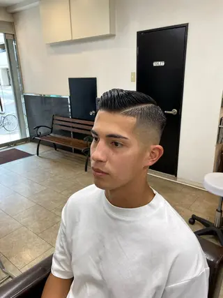 ショート 鶴田 海音のヘアスタイル