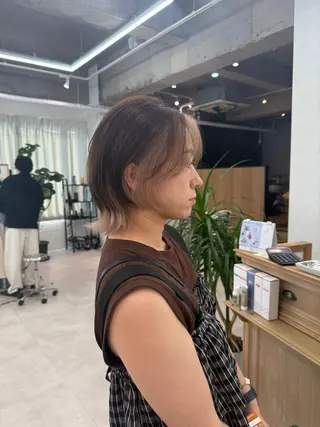 ショート カラー 渡邉 あいのヘアスタイル