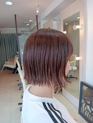 ミディアム DiMPlE  【ディンプル】 越谷/越谷駅前所属・DiMPlEみやじま はつみのヘアスタイル