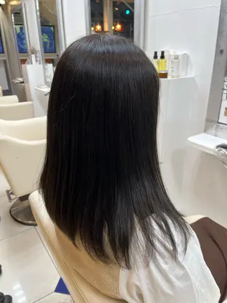 ミディアム カラー ヘアケアベースウィズ所属・柳川 玲也のヘアスタイル